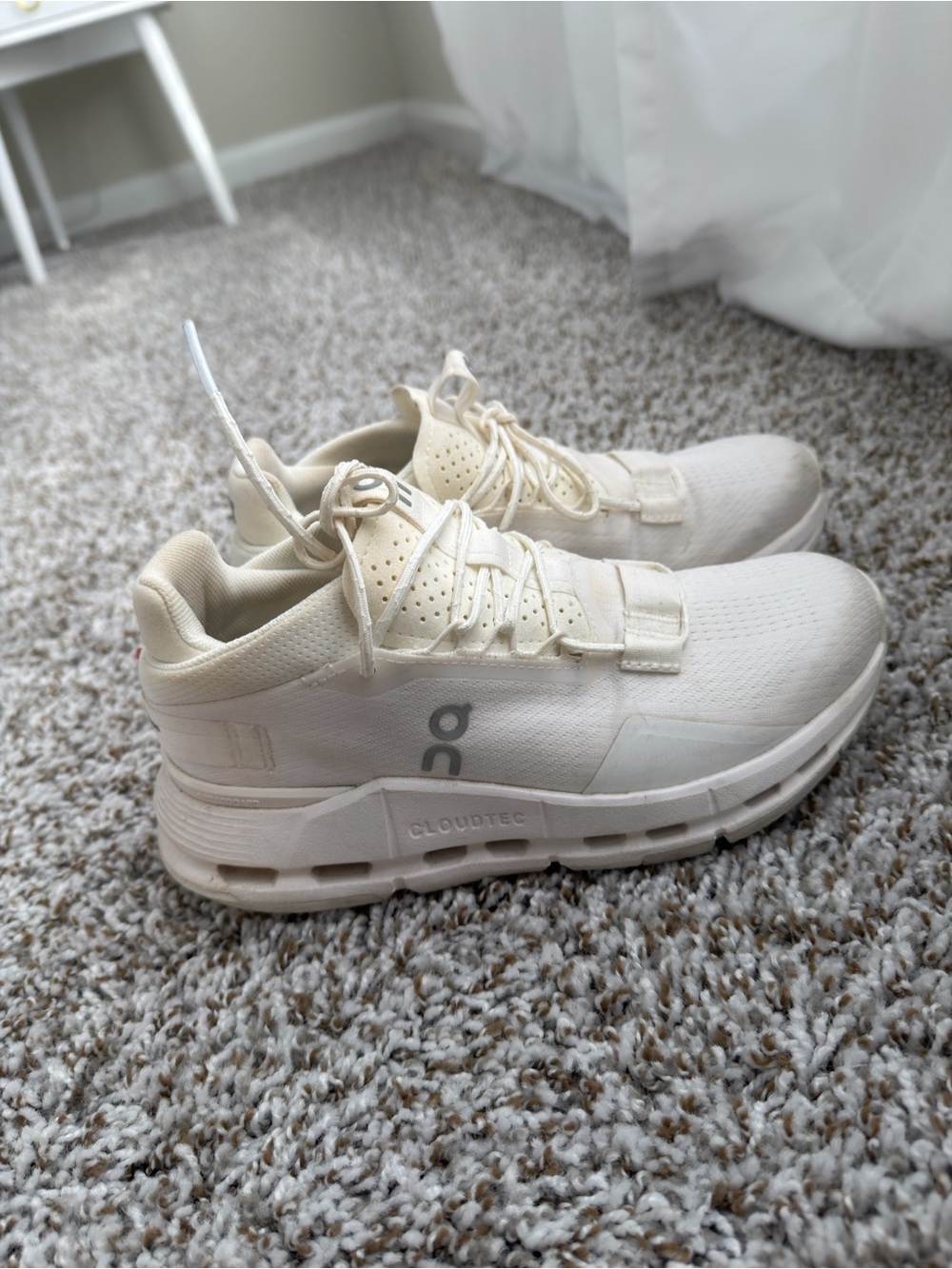 On Running Women's Neutral/Cream Running Sneakers